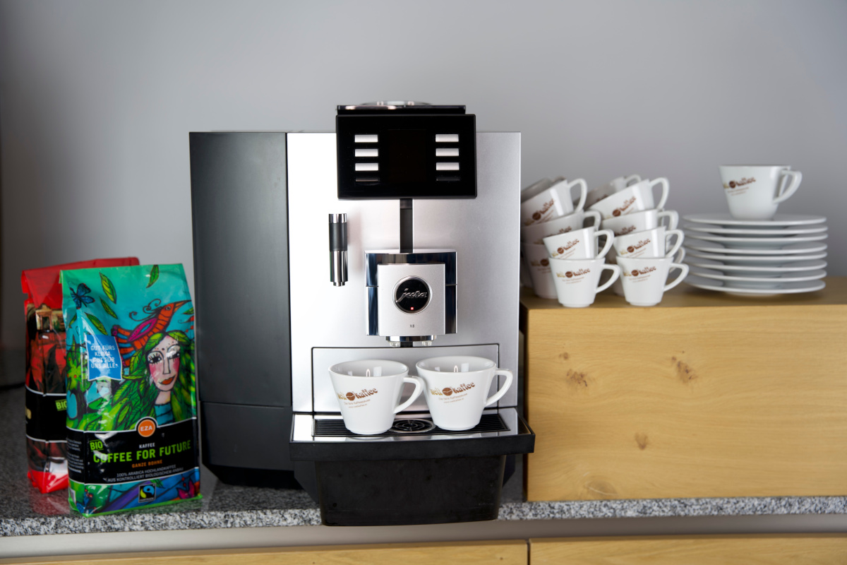 Kaffeesystem Premium - Kaffeemaschine inkl. biologischen Fairtrade-Kaffe und Geschirr zum Verleih.